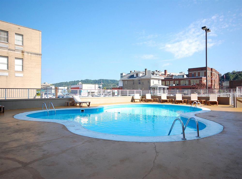 Quality Inn & Suites Charleston - Civic Center Facilități foto