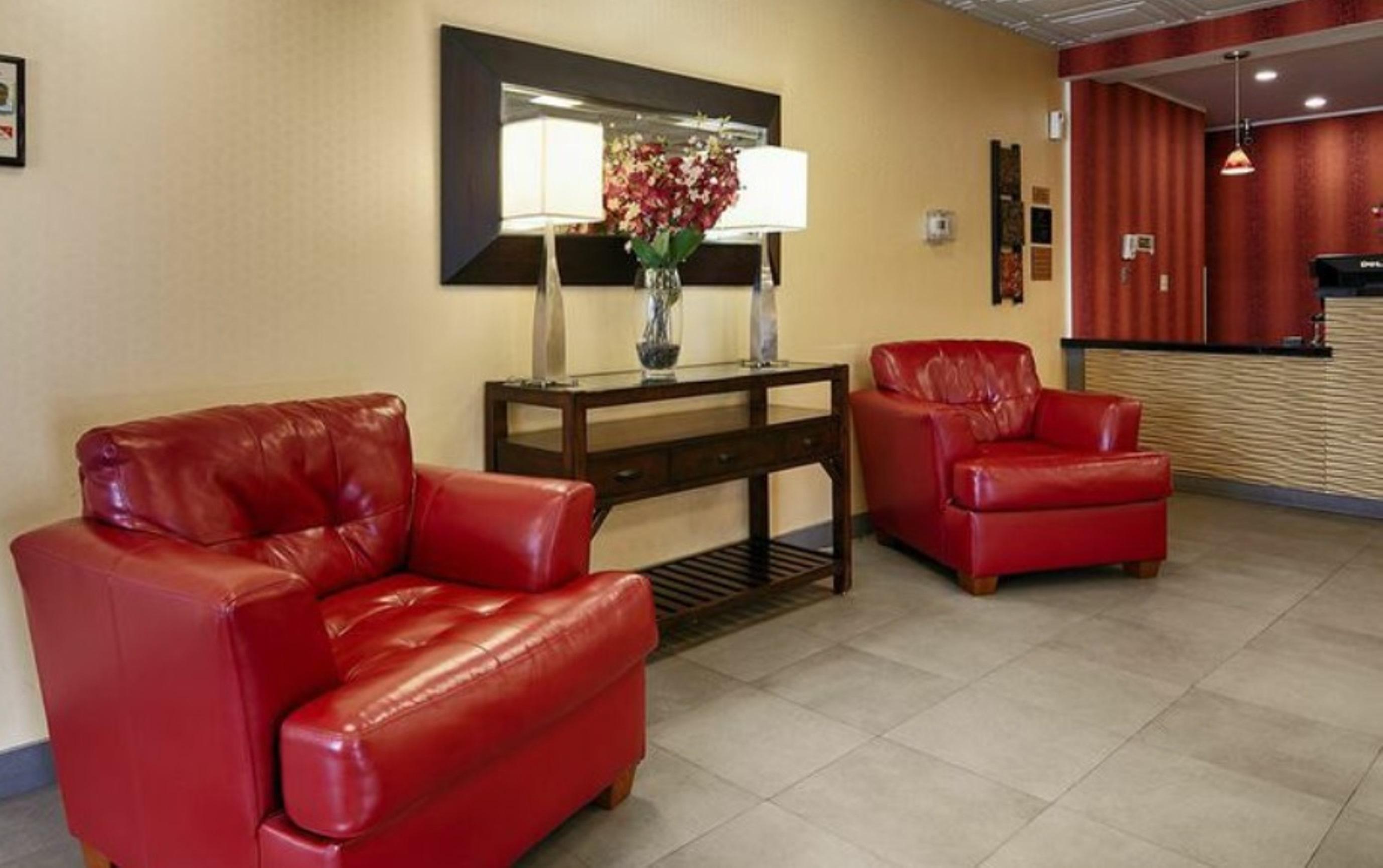 Quality Inn & Suites Charleston - Civic Center Exterior foto