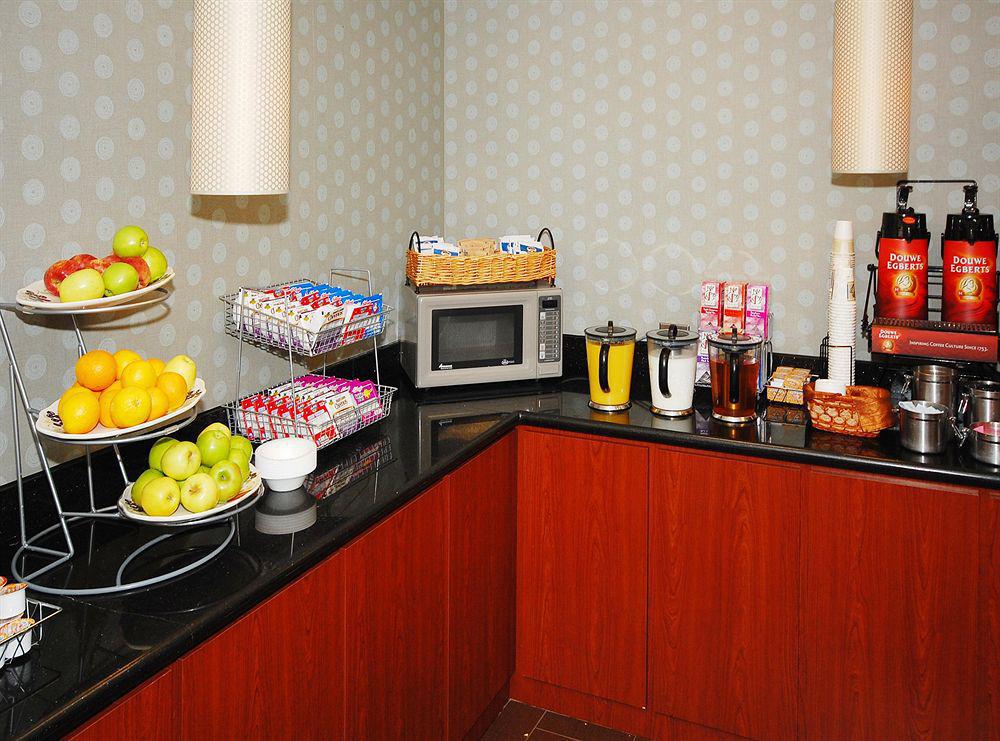 Quality Inn & Suites Charleston - Civic Center Restaurant foto